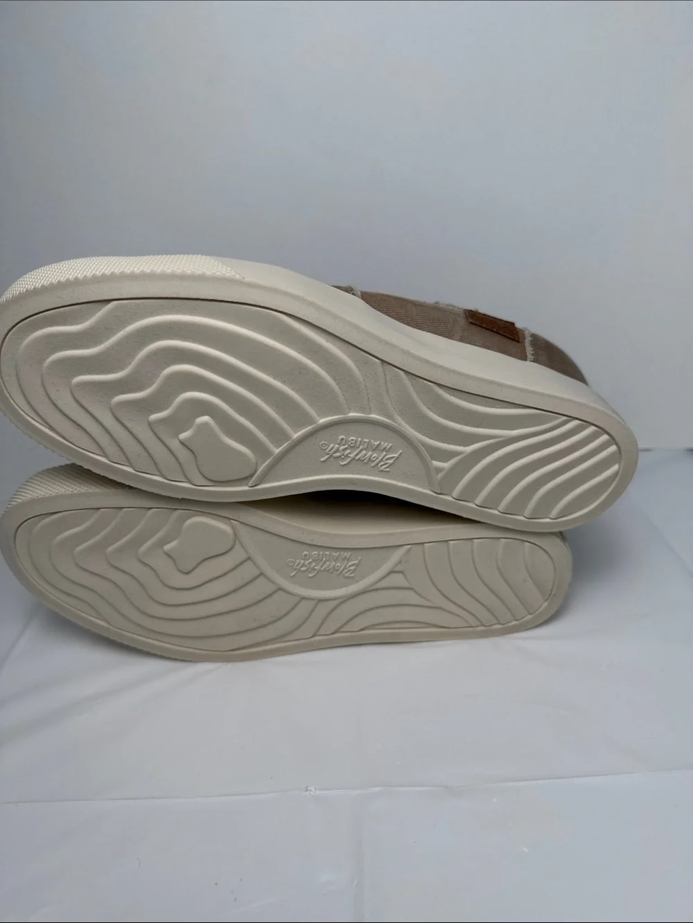 Blowfish Malibu Zayla Tan Canvas Hidden Wedge Sneakers Zipper Distressed 8.5M